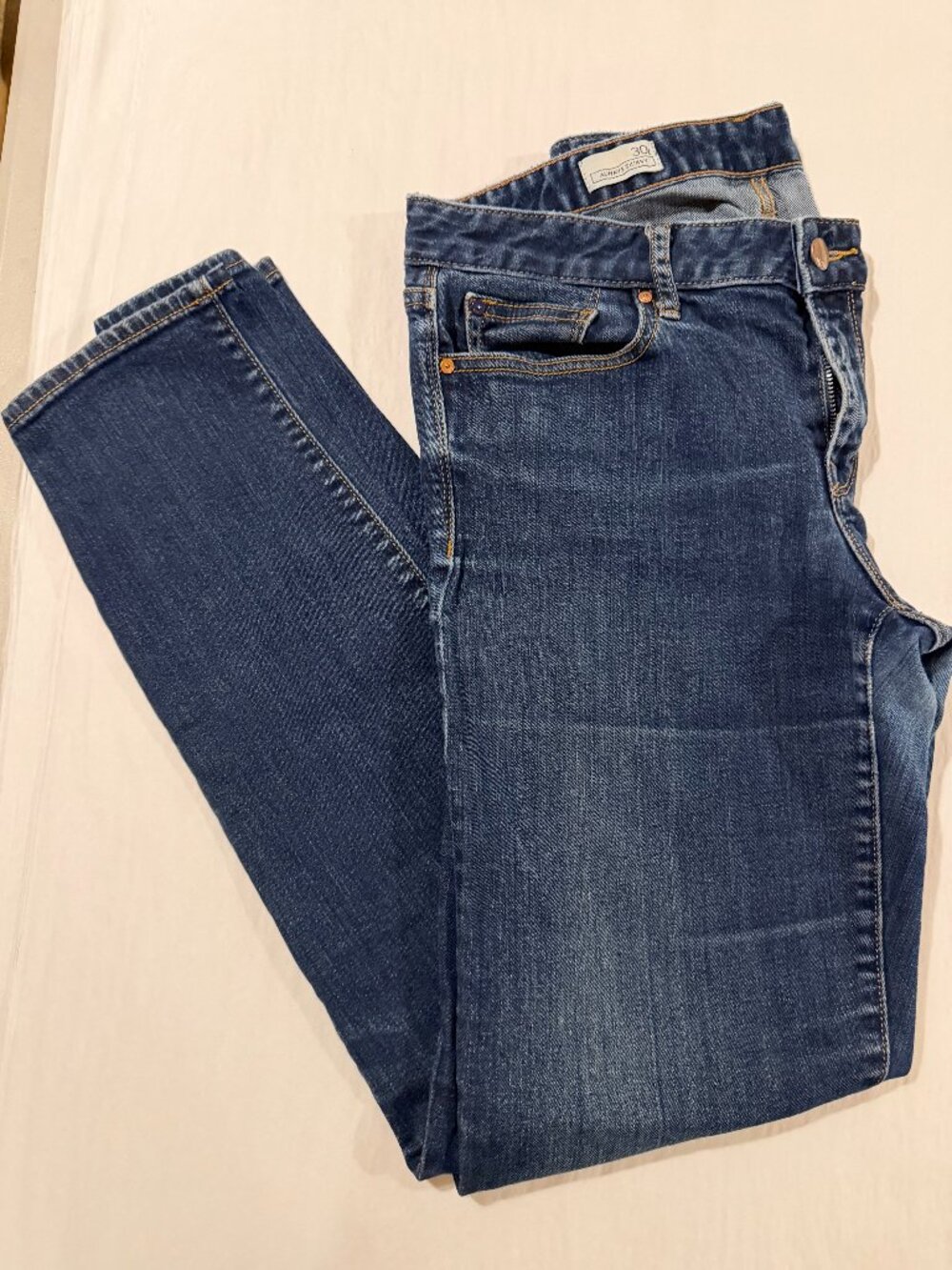 Gap 1969 Midrise Size: 30L Jeans